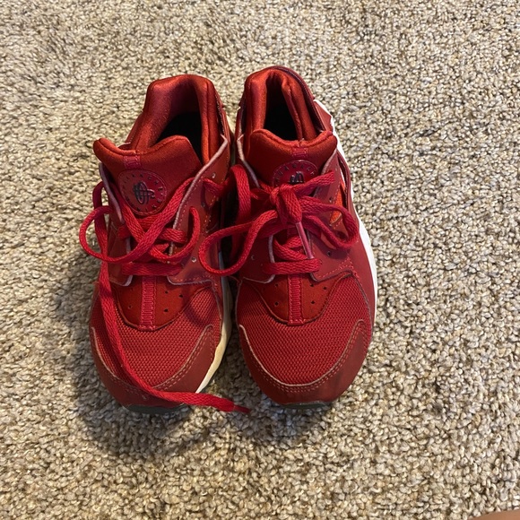 Kids Nike Huaraches - Picture 1 of 3